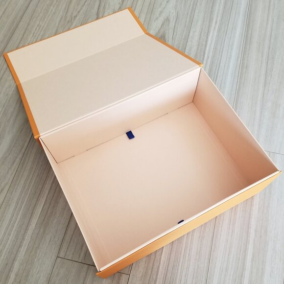 Louis Vuitton Magnetic Storage Medium Box & Dust Bag Authentic 14"x10"x5" Orange - Picture 7 of 16